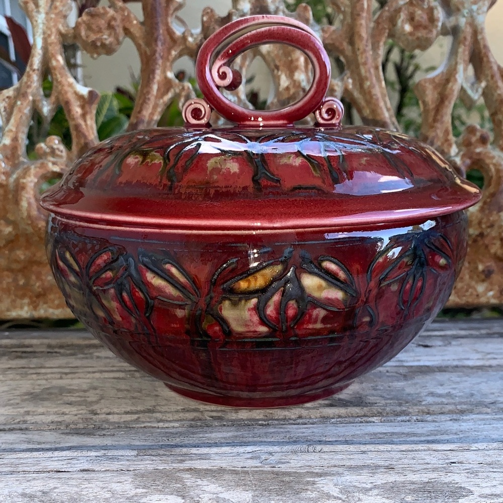 Jeanne Scott 2011 Elegant Red Ceramic Bowl with Lid